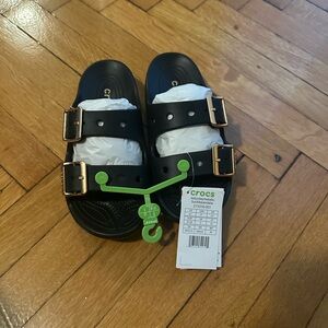 Crocs Classic Saturday Sandals